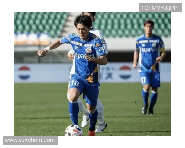 山口雷法激战群马球队全力争胜展现实力与团队精神