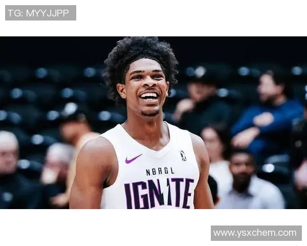 斯库特亨德森：未来篮球明星的崛起与发展潜力分析