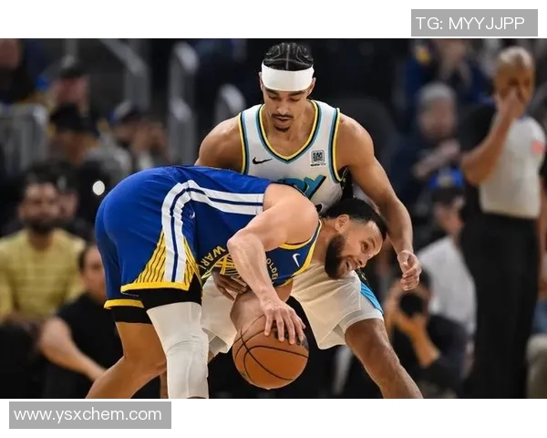 勇士队在2月28日的比赛中迎战强敌，期待精彩对决与球员表现