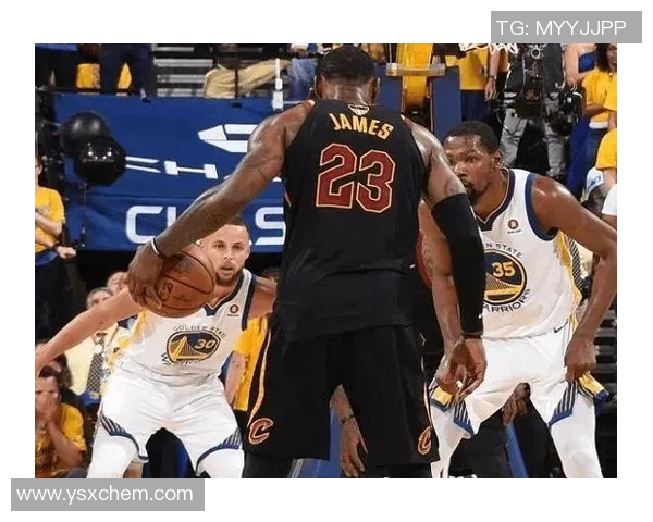 德布雷塞尼迎战都灵期待精彩对决双方实力较量引发球迷热议