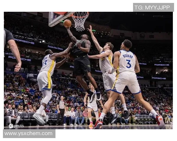 鹈鹕与勇士激战正酣比分直播全程跟踪精彩瞬间不容错过