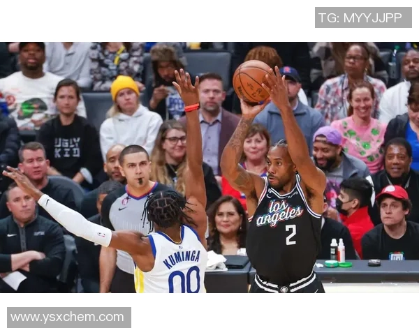 快船与勇士对决微博热议赛况分析与球员表现点评